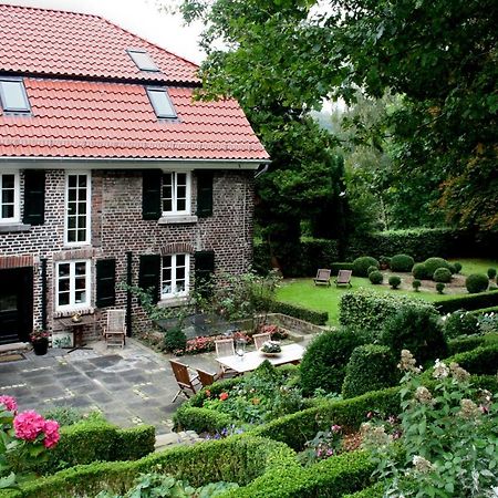 Landhaus In Idyllischer, Ruhiger Lage Und Flughafennaehe Ratingen Eksteriør bilde
